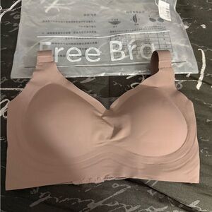 Elegant Seamless Bra in Mauve